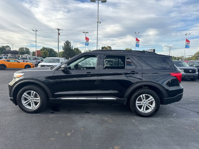 Certified 2024 Ford Explorer XLT w/ Equipment Group 202A AWD/4WD image 4