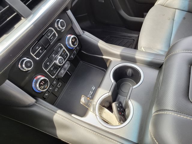 Used 2022 GMC Yukon SLT w/ SLT Luxury Package AWD/4WD image 19