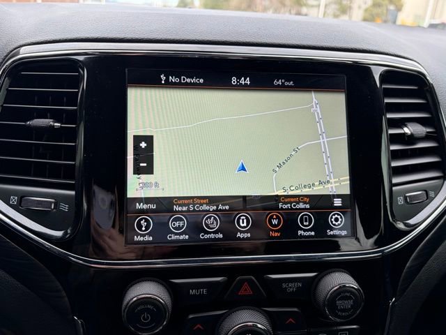 Used 2020 Jeep Grand Cherokee Altitude image 20