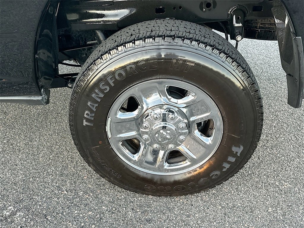 Used 2024 RAM 2500 Tradesman w/ Chrome Appearance Group image 24