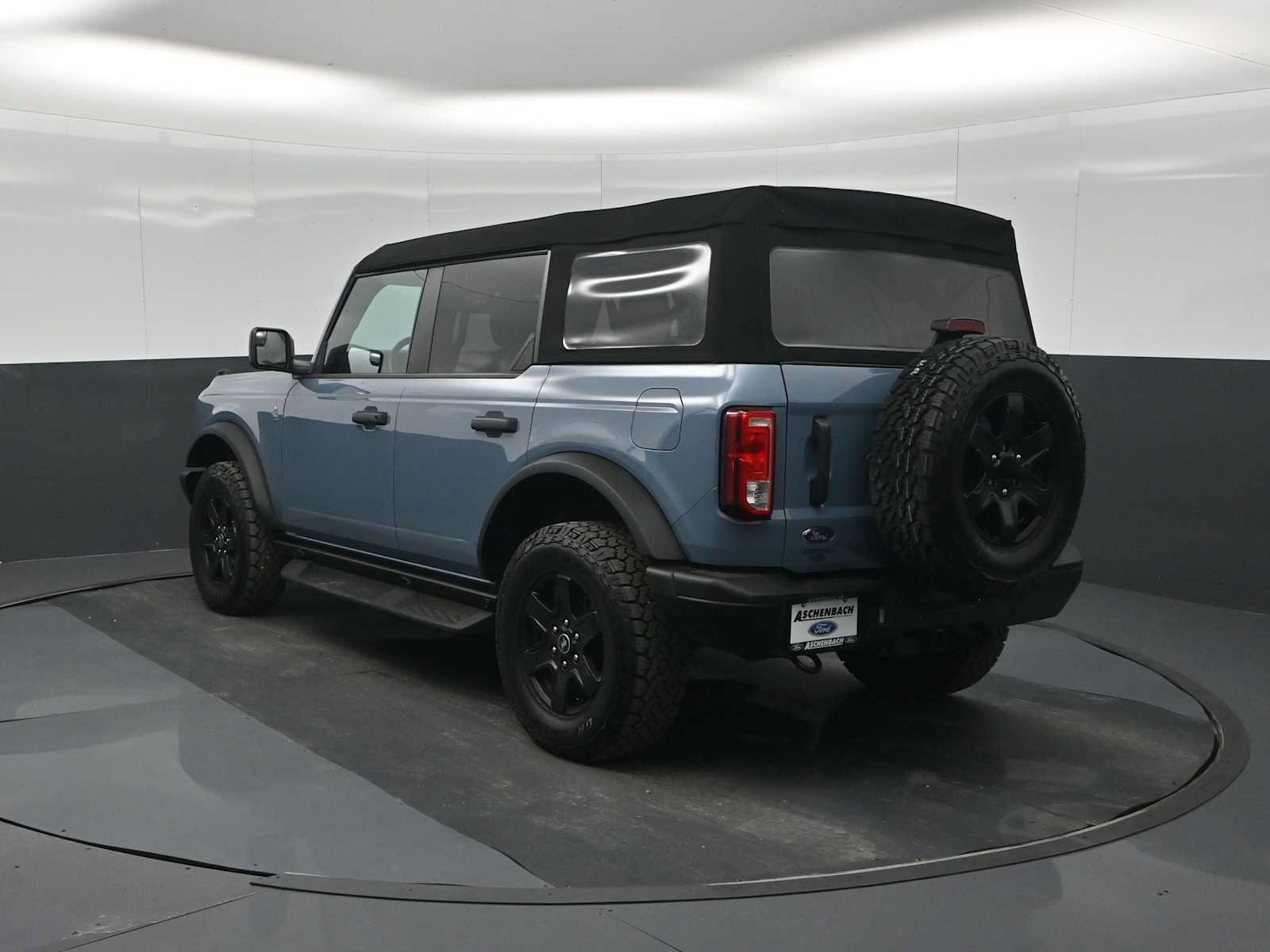 Certified 2024 Ford Bronco Black Diamond AWD/4WD image 6