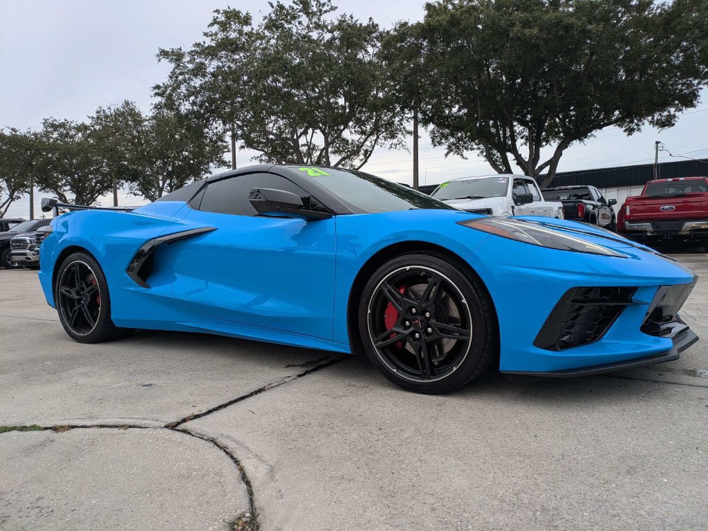 Used 2021 Chevrolet Corvette Stingray Premium Conv w/ Z51 Performance Package RWD image 2