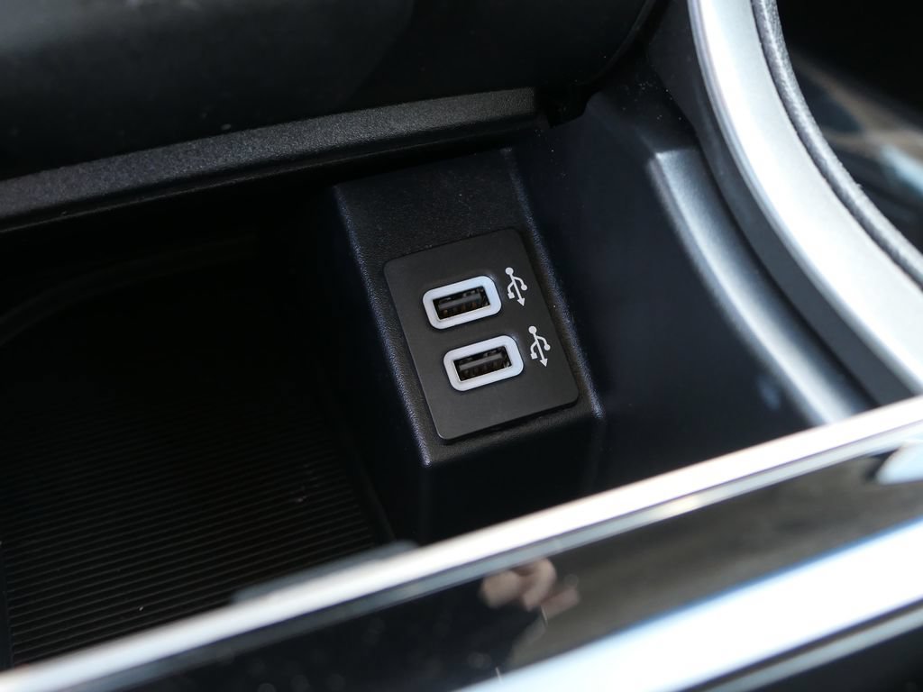 Certified 2020 Ford Edge SE FWD image 24