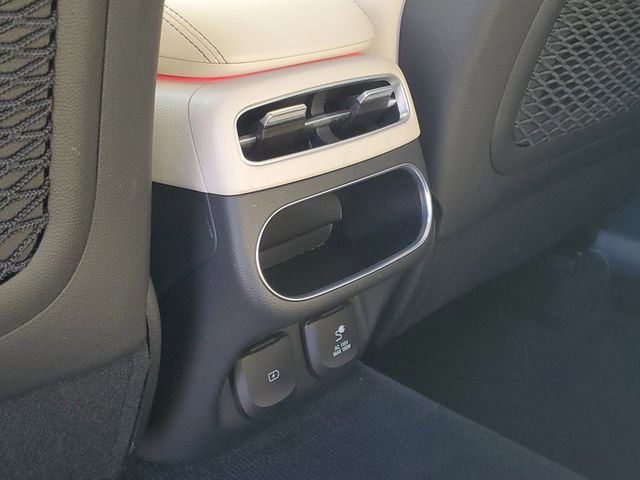 Used 2023 Genesis GV70 2.5T Advanced w/ Advanced Package image 13