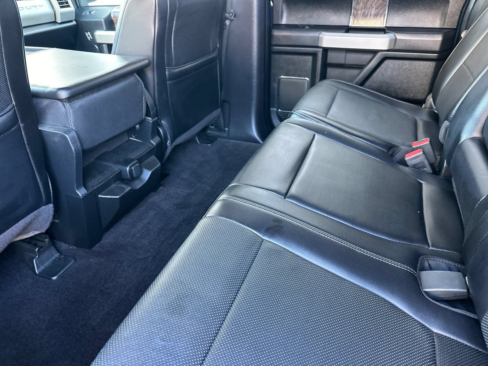 Certified 2018 Ford F250 Lariat w/ Lariat Value Package AWD/4WD image 11