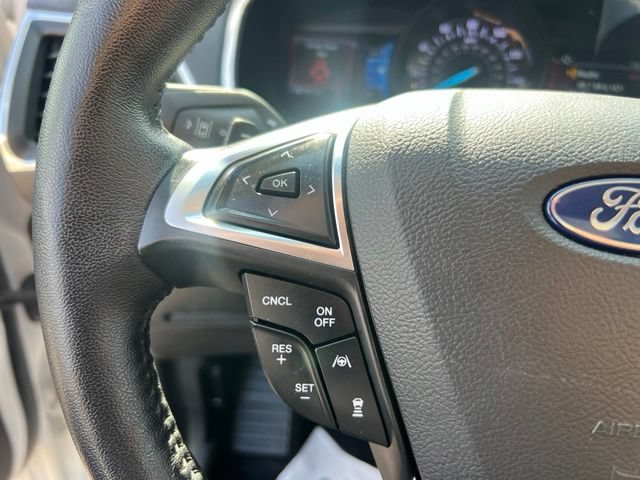 Certified 2019 Ford Edge Titanium w/ Equipment Group 301A AWD/4WD image 9