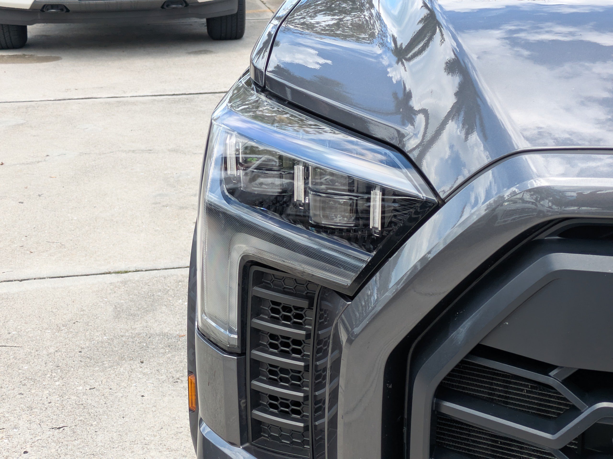 Used 2025 Toyota Tundra TRD Pro AWD/4WD image 9