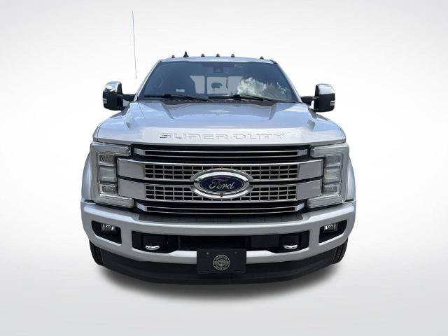 Certified 2019 Ford F450 Platinum w/ Platinum Ultimate Package AWD/4WD image 3