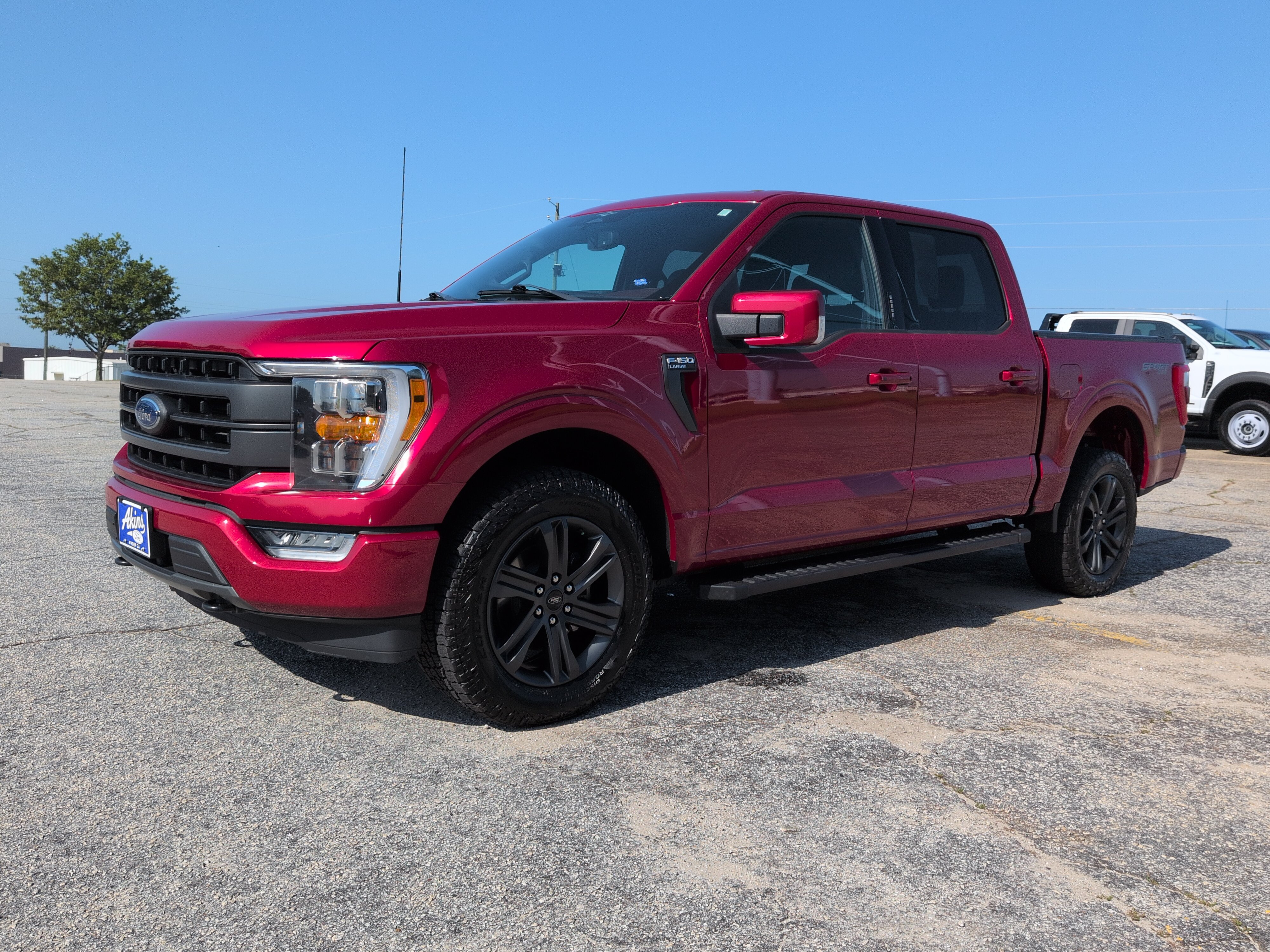 Certified 2023 Ford F150 Lariat w/ Max Trailer Tow Package AWD/4WD image 6