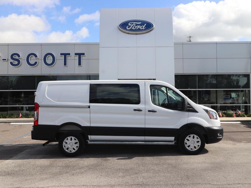 Certified 2025 Ford Transit 250 Low Roof w/ Exterior Upgrade Package RWD image 17