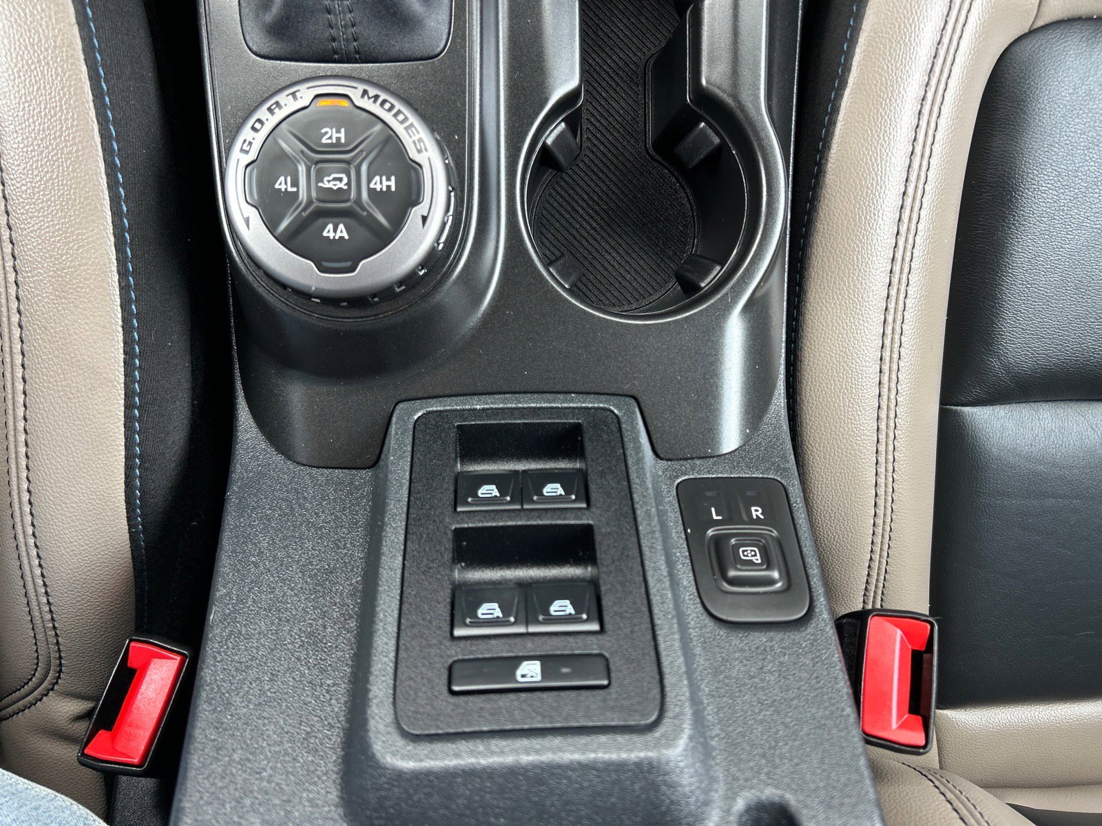 Certified 2023 Ford Bronco Wildtrak AWD/4WD image 30