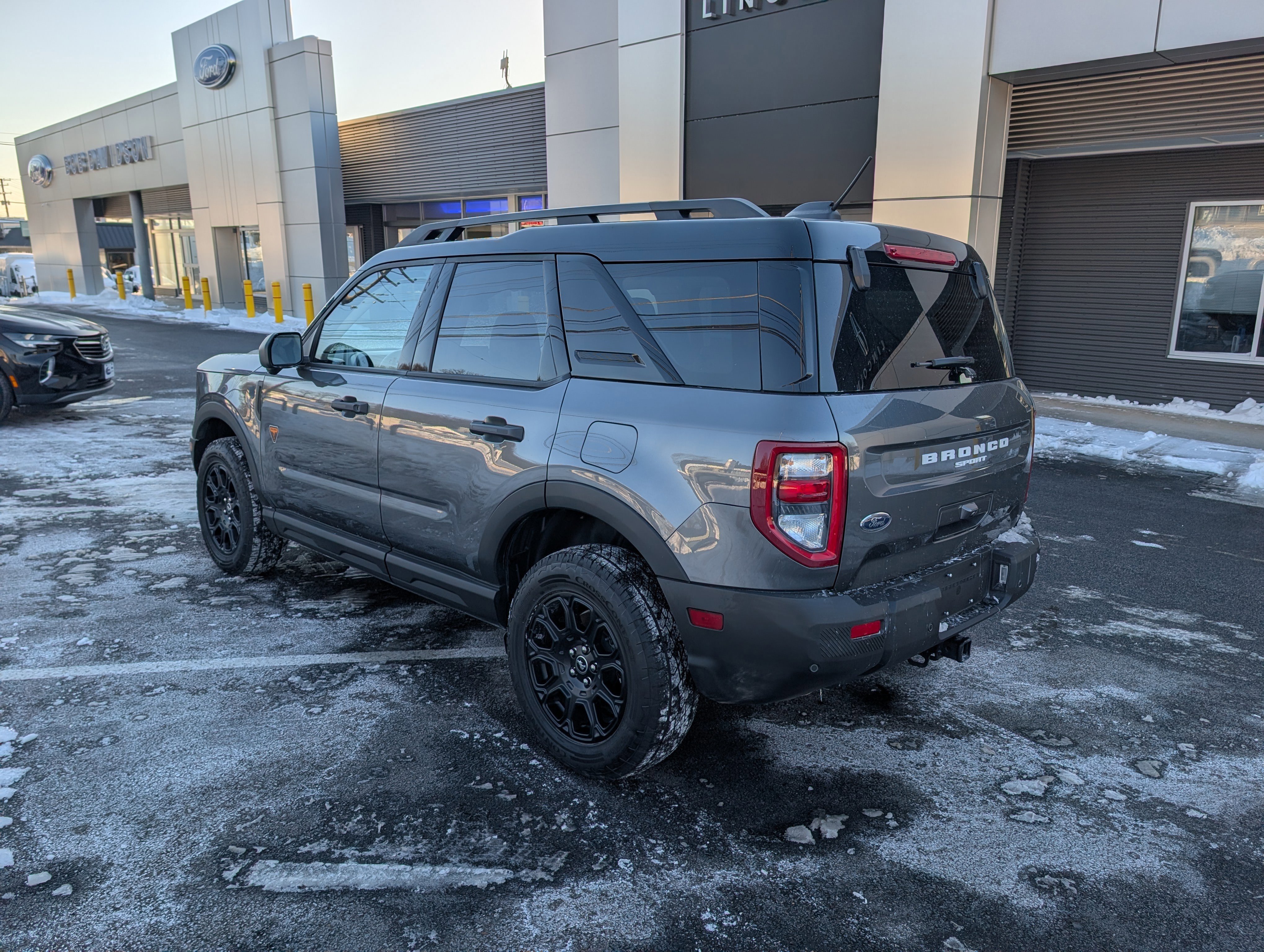 Certified 2025 Ford Bronco Sport Badlands image 5