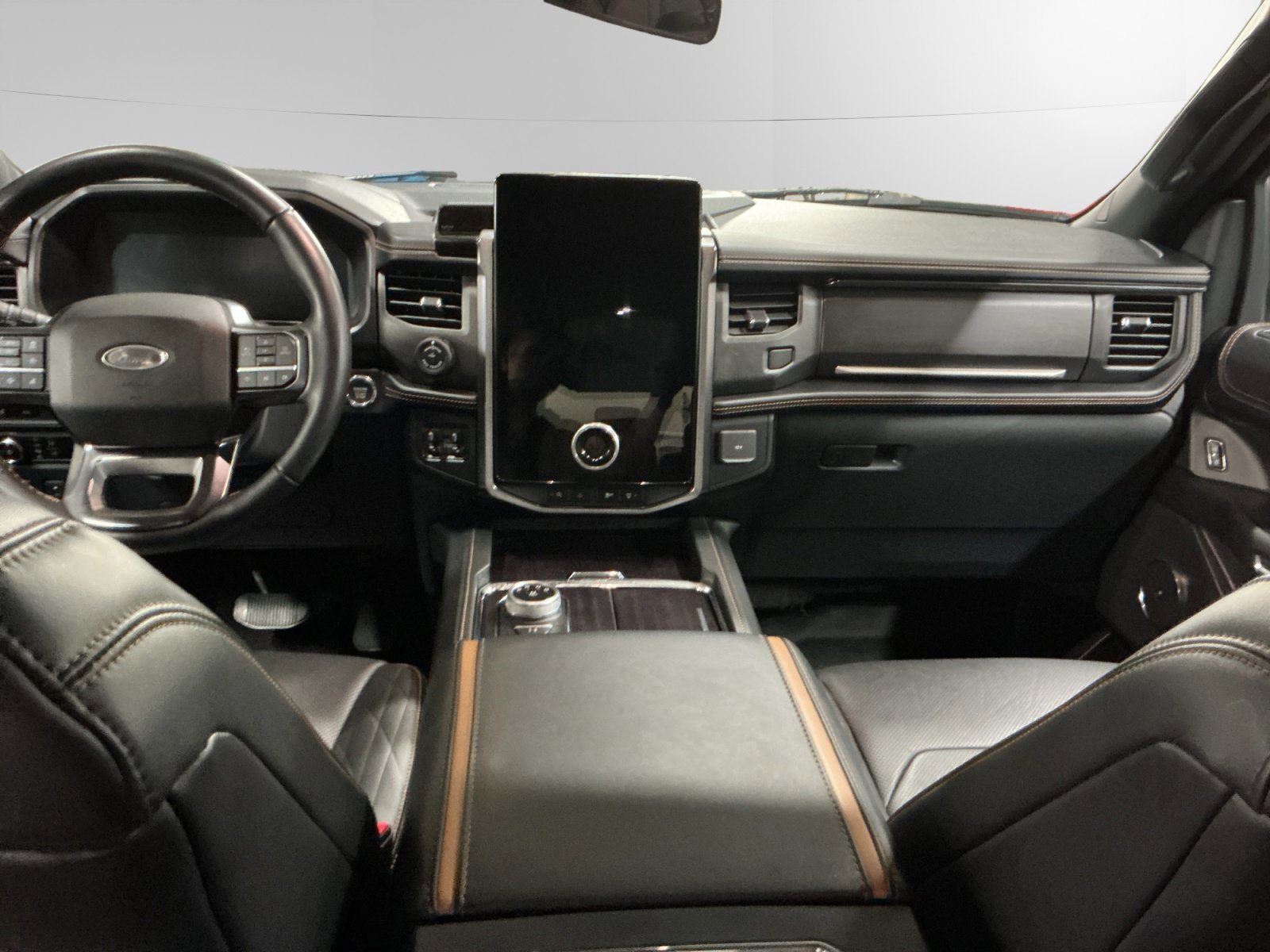 Certified 2023 Ford Expedition Max Platinum image 10