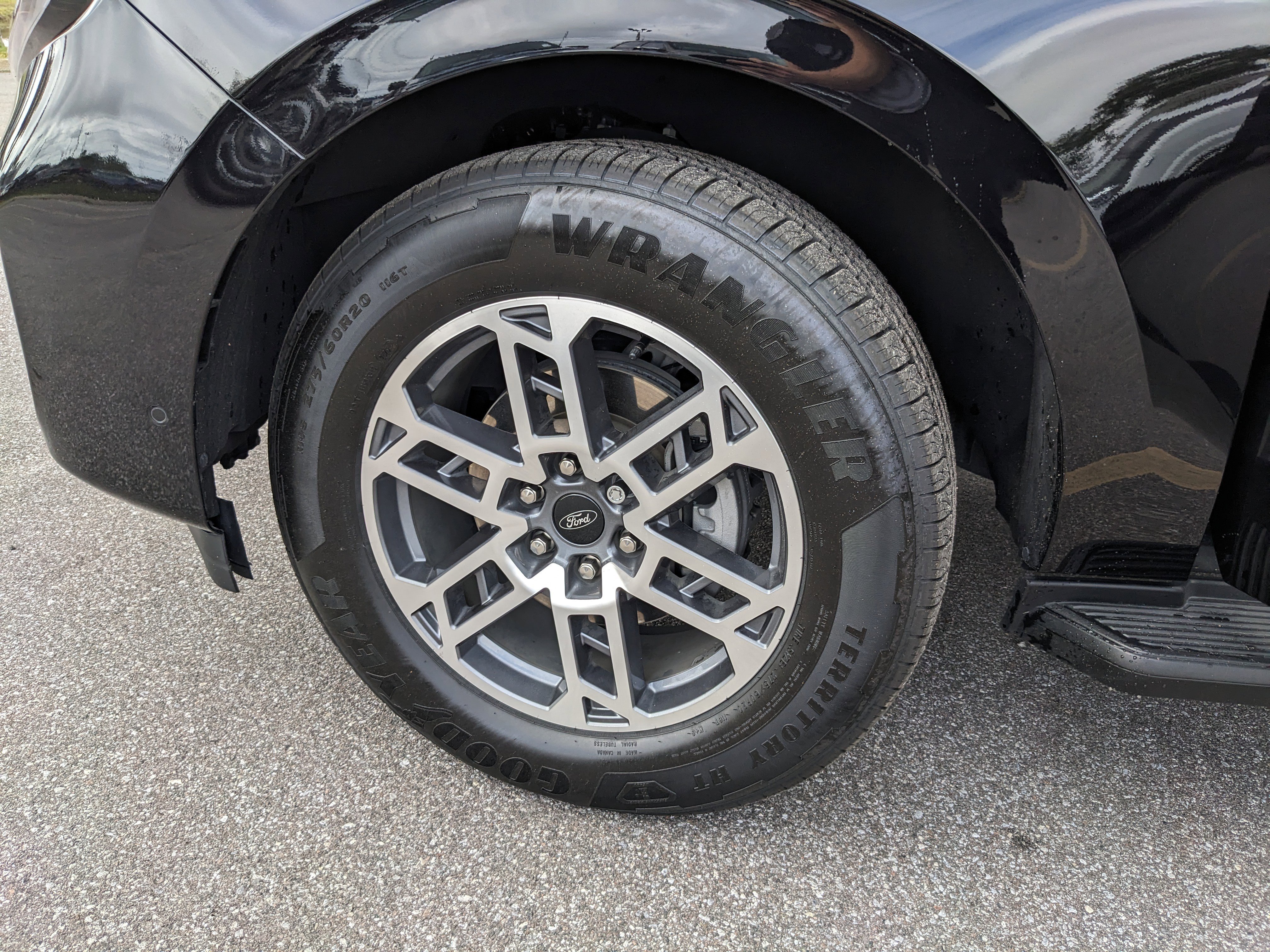 Certified 2025 Ford Expedition Active image 32