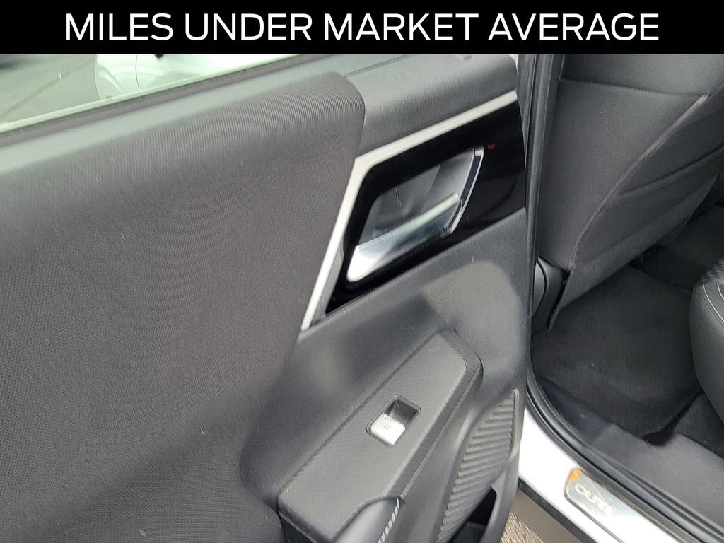 Used 2022 Mitsubishi Outlander ES AWD/4WD image 13