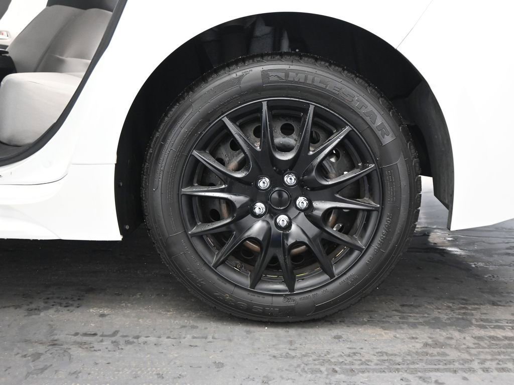 Used 2020 Toyota Corolla LE image 45