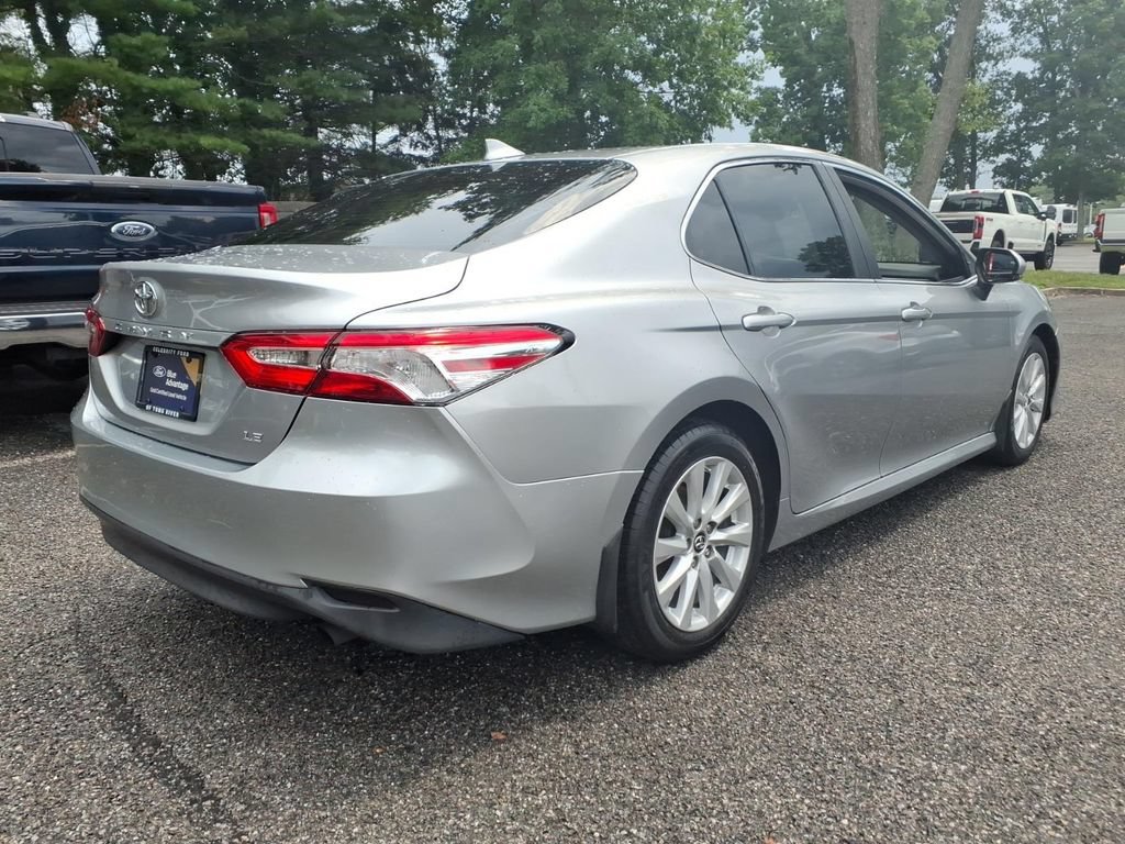 Used 2019 Toyota Camry LE w/ Convenience Package FWD image 2