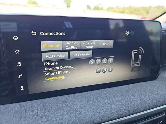Used 2025 Nissan Kicks SV FWD image 25