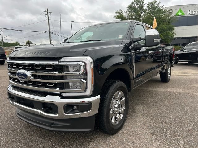 Certified 2025 Ford F250 King Ranch w/ Chrome Package AWD/4WD image 4