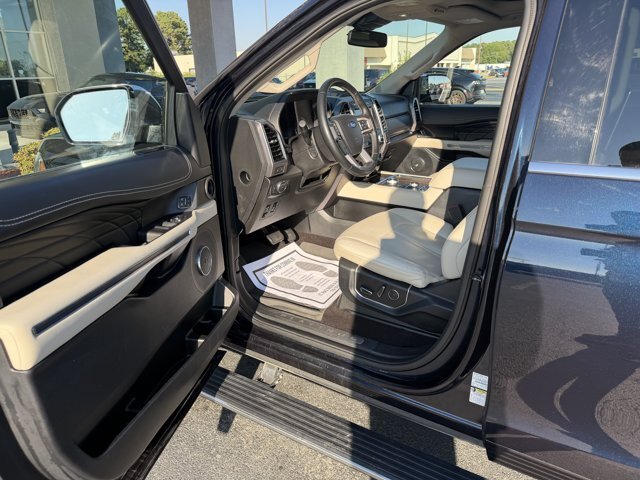 Certified 2021 Ford Expedition Max Platinum AWD/4WD image 9