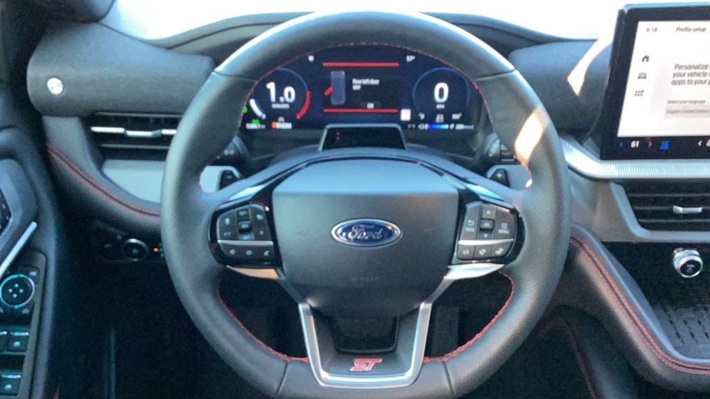 Certified 2025 Ford Explorer ST image 19