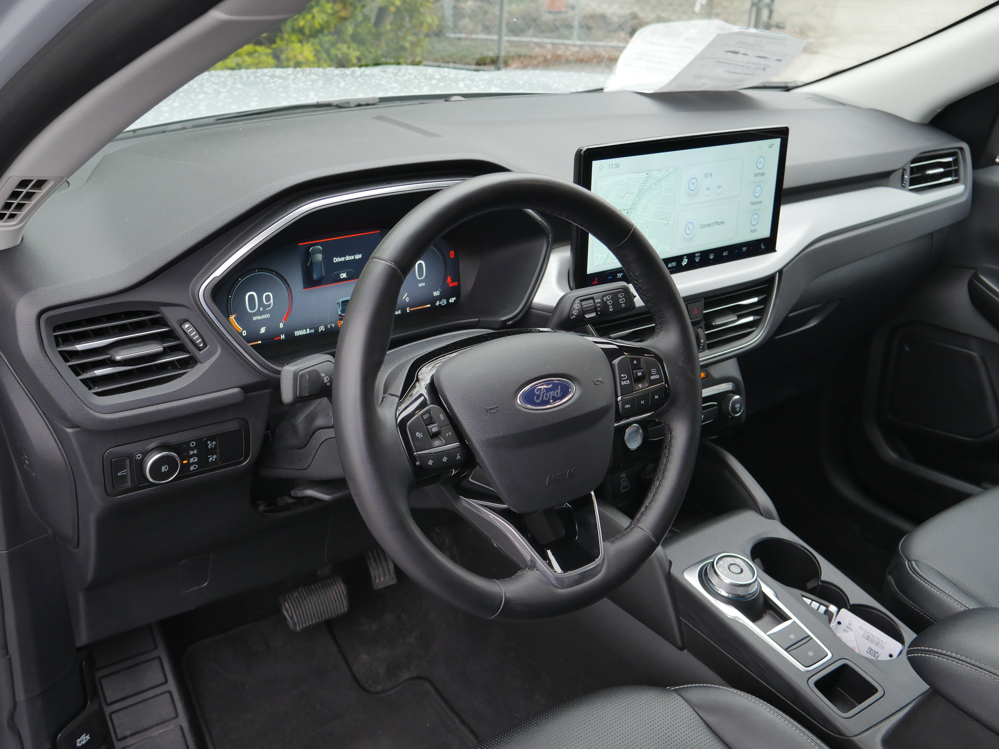 Certified 2025 Ford Escape Platinum AWD/4WD image 10