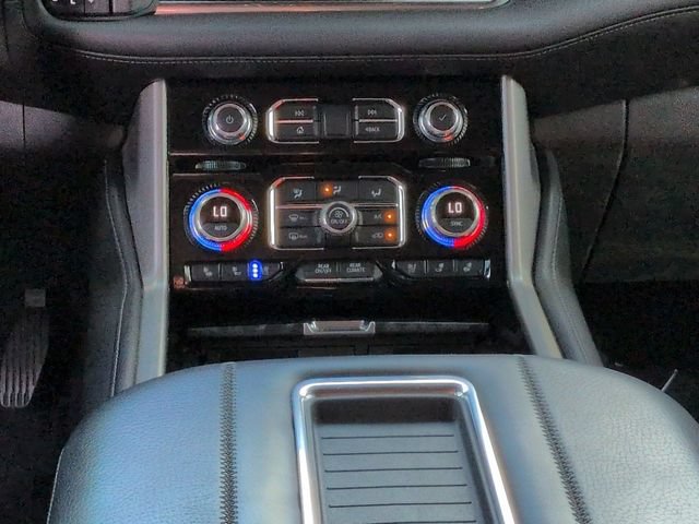 Used 2023 GMC Yukon Denali AWD/4WD image 19
