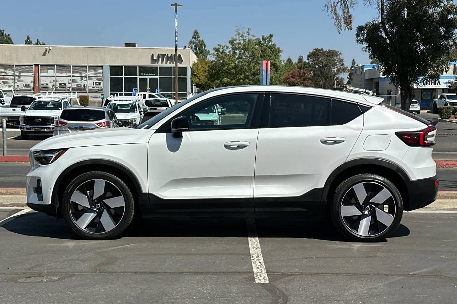 Used 2023 Volvo C40 P8 Recharge Ultimate w/ Protection Package Premier AWD/4WD image 6
