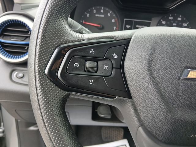 Used 2025 Chevrolet Trax LS FWD image 20