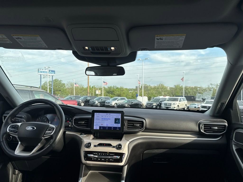 Certified 2023 Ford Explorer XLT w/ Equipment Group 202A image 10