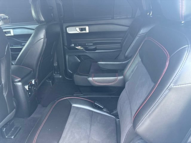 Certified 2024 Ford Explorer ST-Line w/ Class IV Trailer Tow Package AWD/4WD image 36