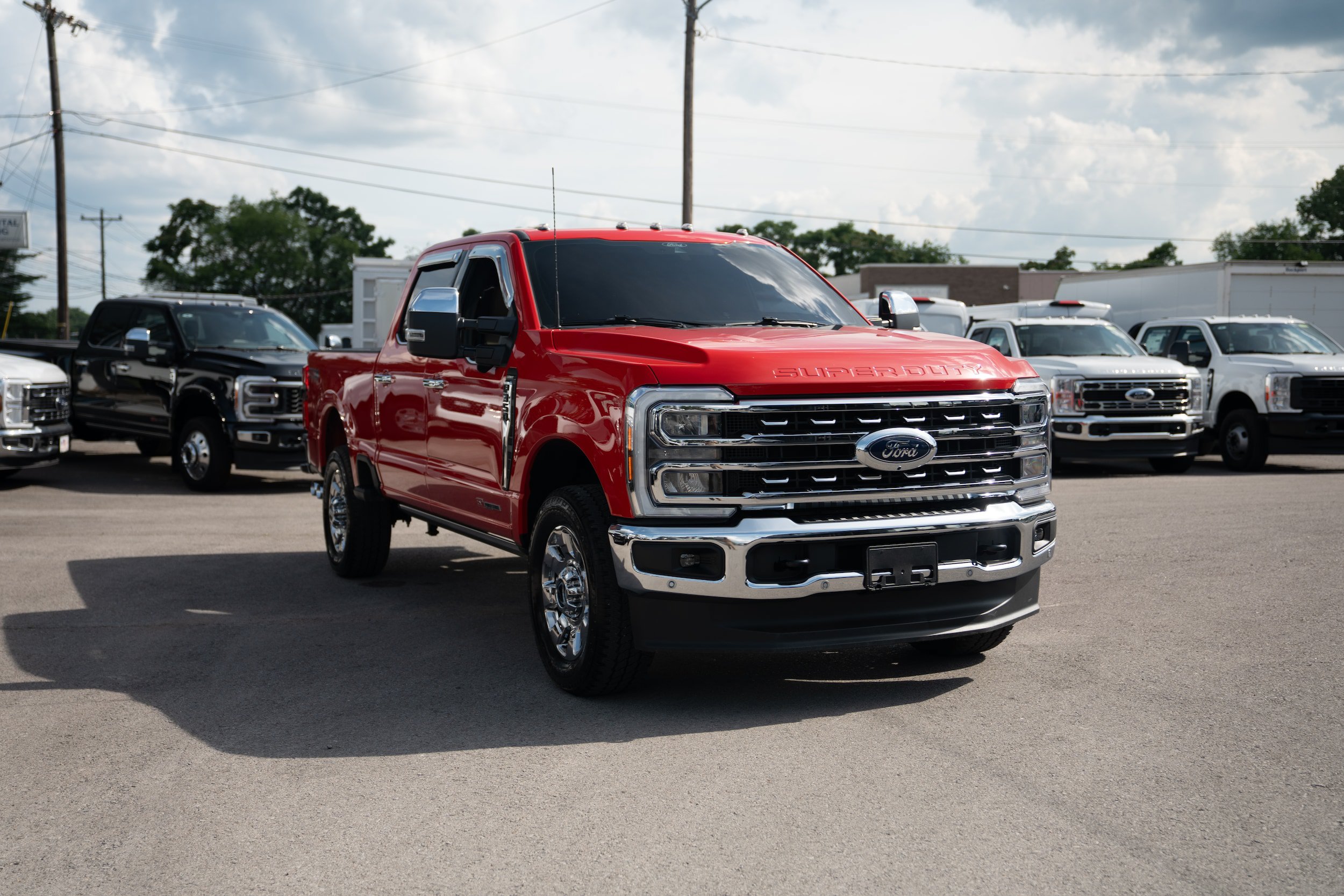 Certified 2025 Ford F350 Lariat w/ Lariat Ultimate Package AWD/4WD image 3