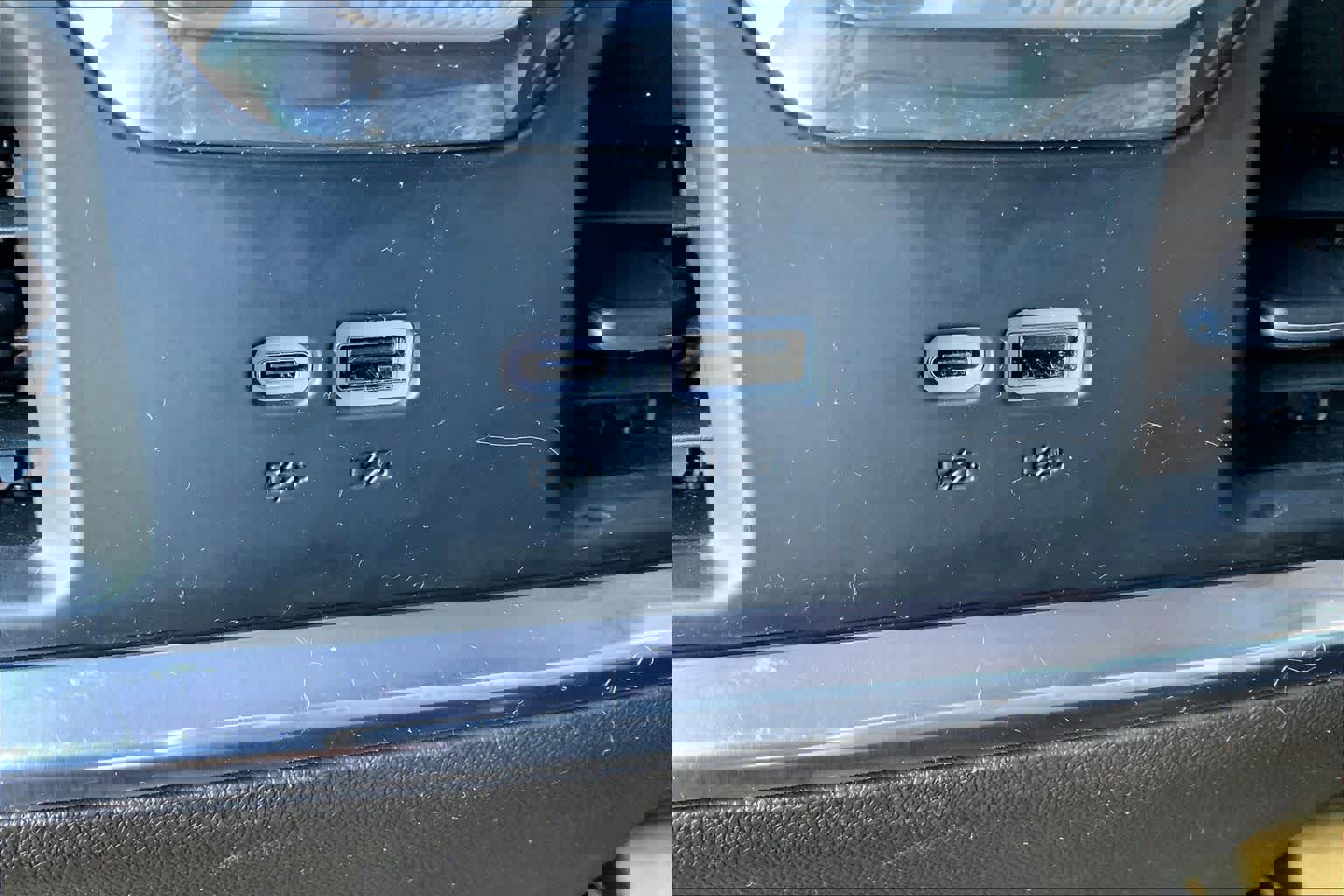 Used 2025 Chevrolet Silverado 3500 LTZ w/ LTZ Premium Package image 33