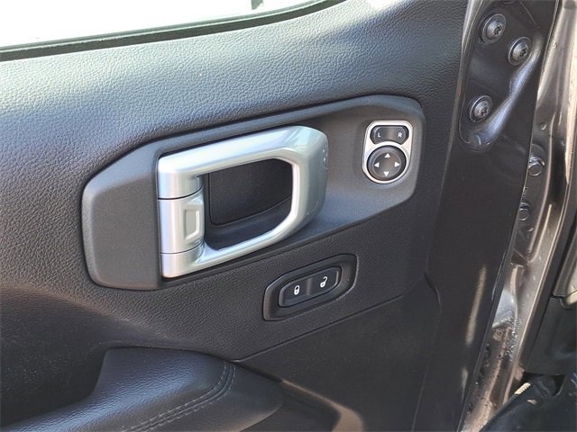 Used 2022 Jeep Wrangler Unlimited Sahara image 22