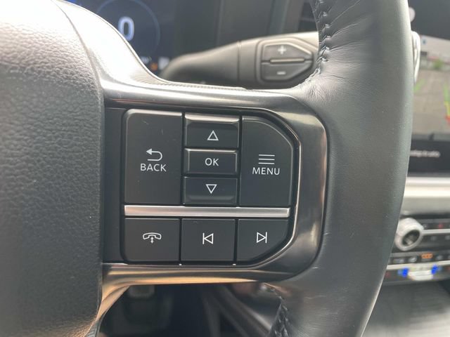 Certified 2025 Ford F350 Platinum AWD/4WD image 31