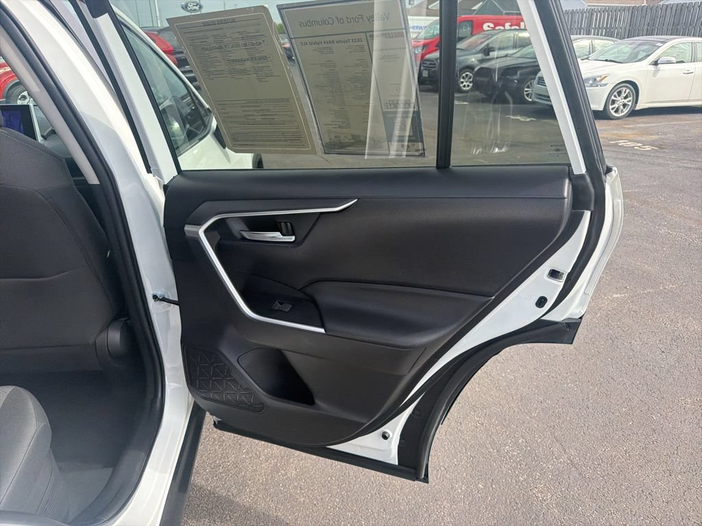 Used 2023 Toyota RAV4 XLE AWD/4WD image 43