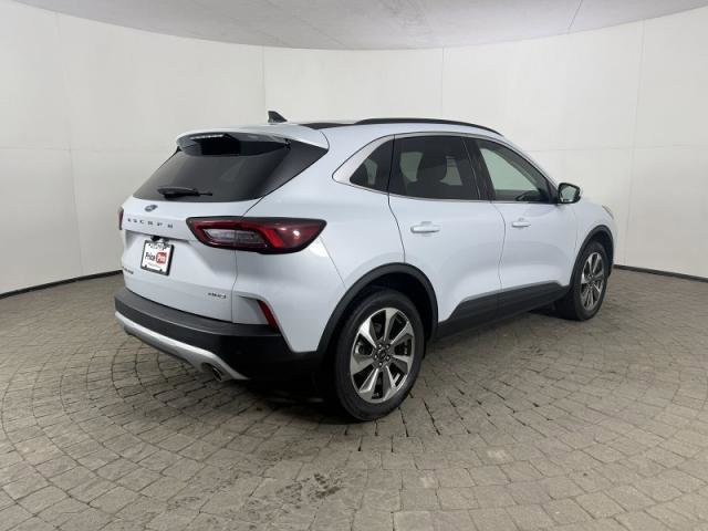 Certified 2025 Ford Escape Platinum image 4