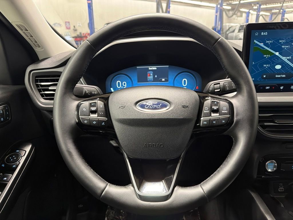 Certified 2025 Ford Escape Platinum AWD/4WD image 18