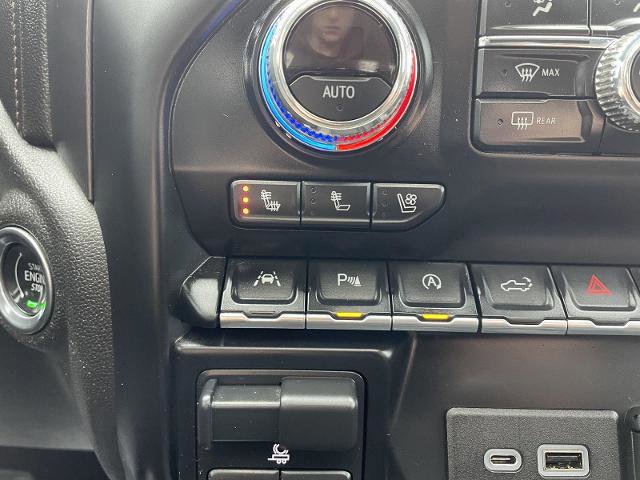 Used 2019 GMC Sierra 1500 AT4 w/ Off Road Performance Package image 28