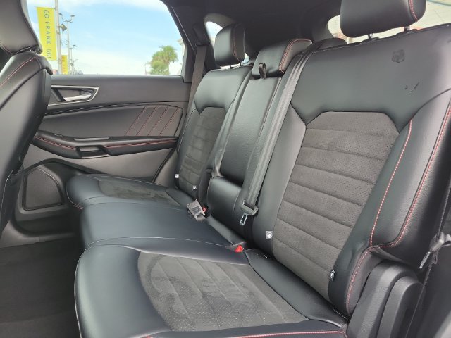 Certified 2024 Ford Edge ST-Line AWD/4WD image 13