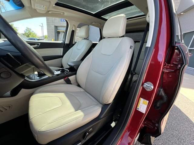 Certified 2018 Ford Edge Titanium w/ Equipment Group 301A AWD/4WD image 14
