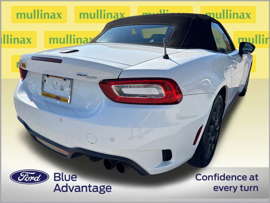 Used 2017 FIAT 124 Spider Abarth image 4