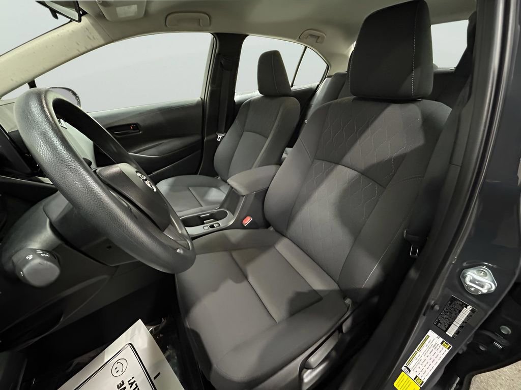 Used 2025 Toyota Corolla LE image 15