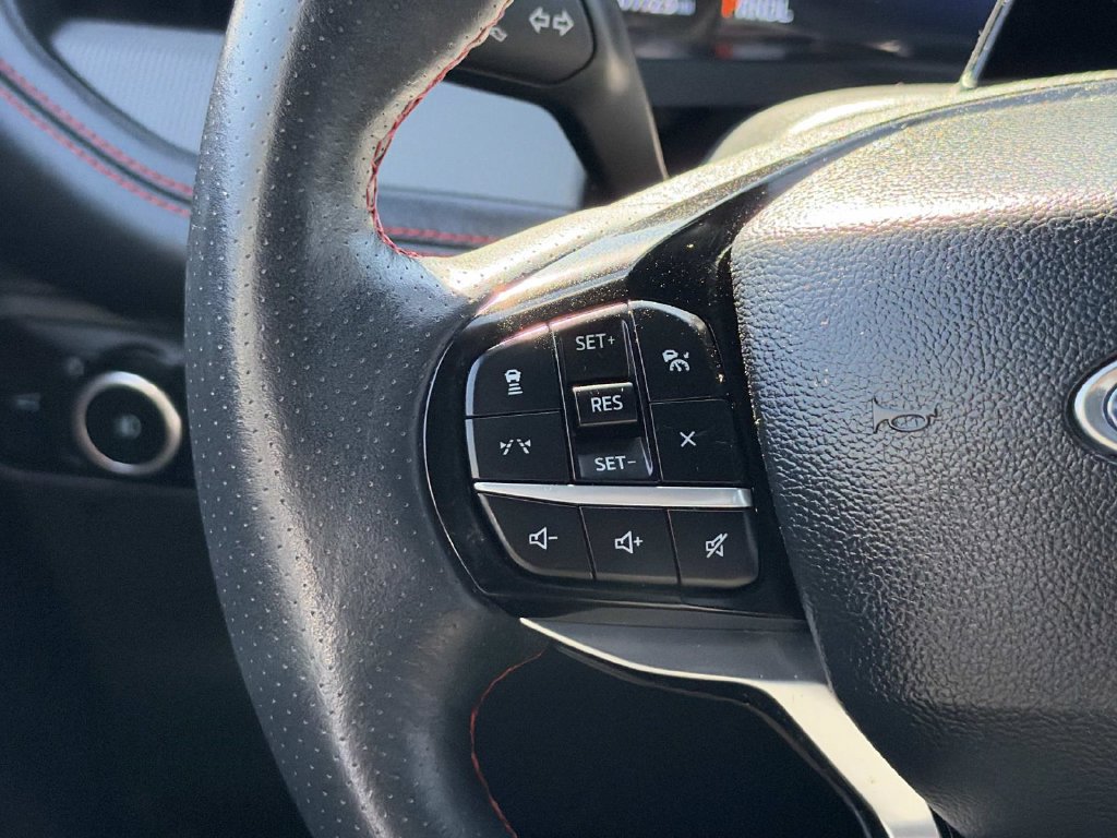 Certified 2025 Ford Explorer ST-Line AWD/4WD image 12