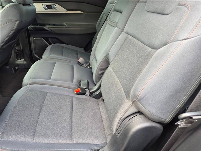 Certified 2025 Ford Explorer Active RWD image 18