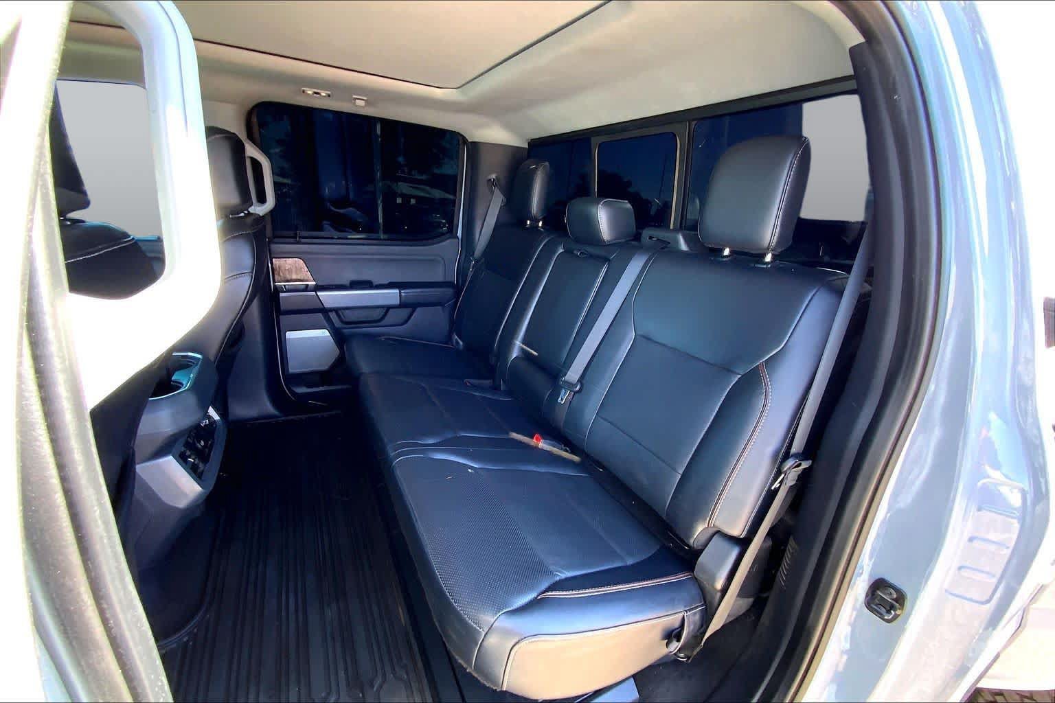Certified 2024 Ford F450 Lariat w/ Lariat Ultimate Package AWD/4WD image 21