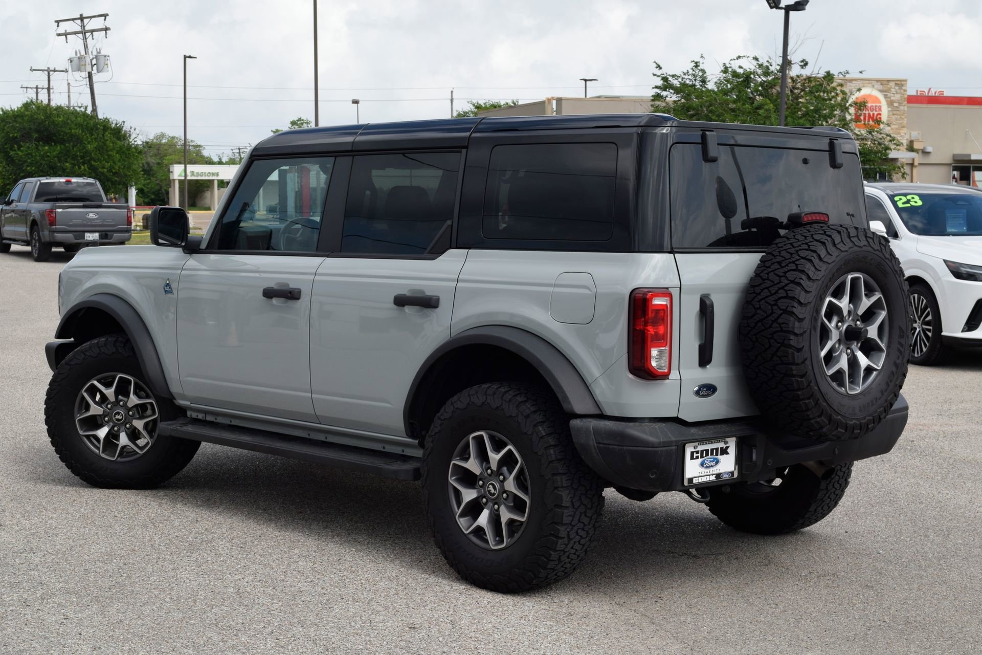 Certified 2024 Ford Bronco Black Diamond AWD/4WD image 4