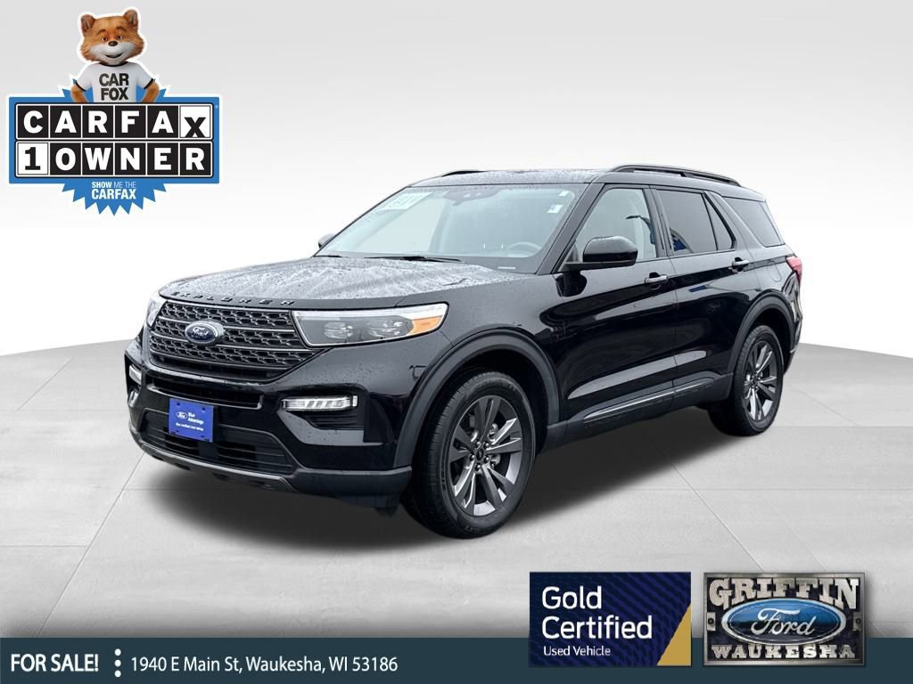 Certified 2022 Ford Explorer XLT w/ Equipment Group 202A image 4