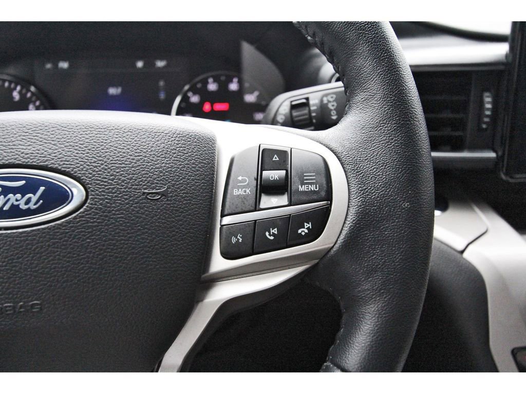 Certified 2023 Ford Explorer XLT w/ Equipment Group 202A RWD image 25