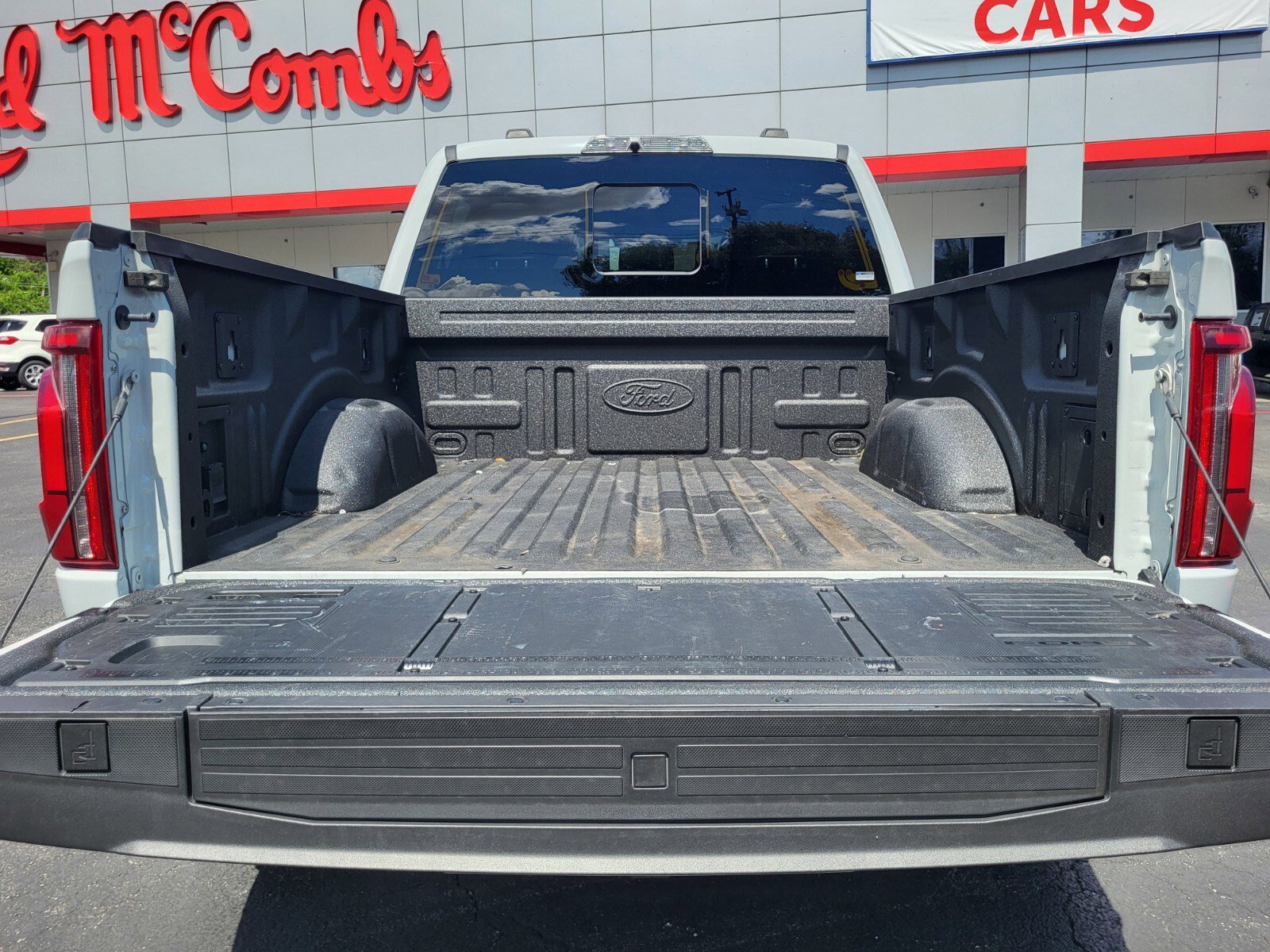 Certified 2024 Ford F150 Raptor AWD/4WD image 31